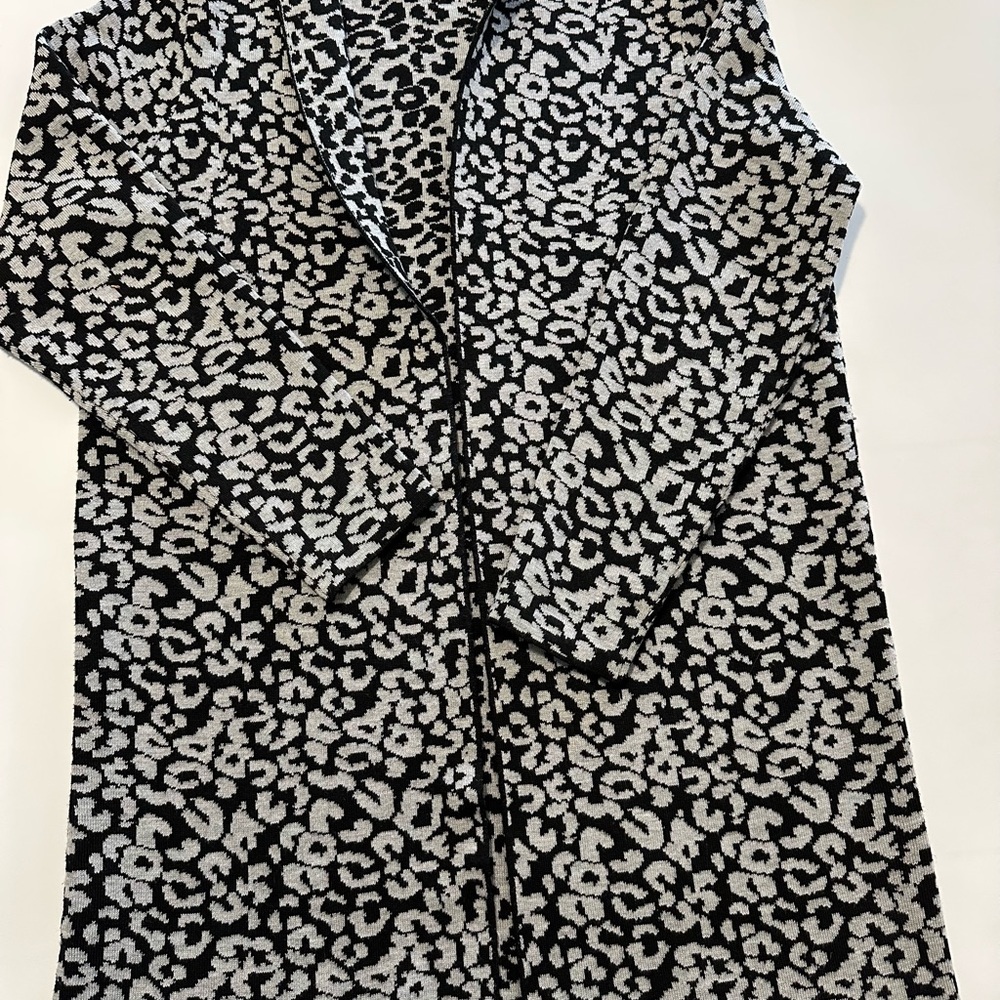 Leopard Print Open Cardigan - Picture 9 of 9